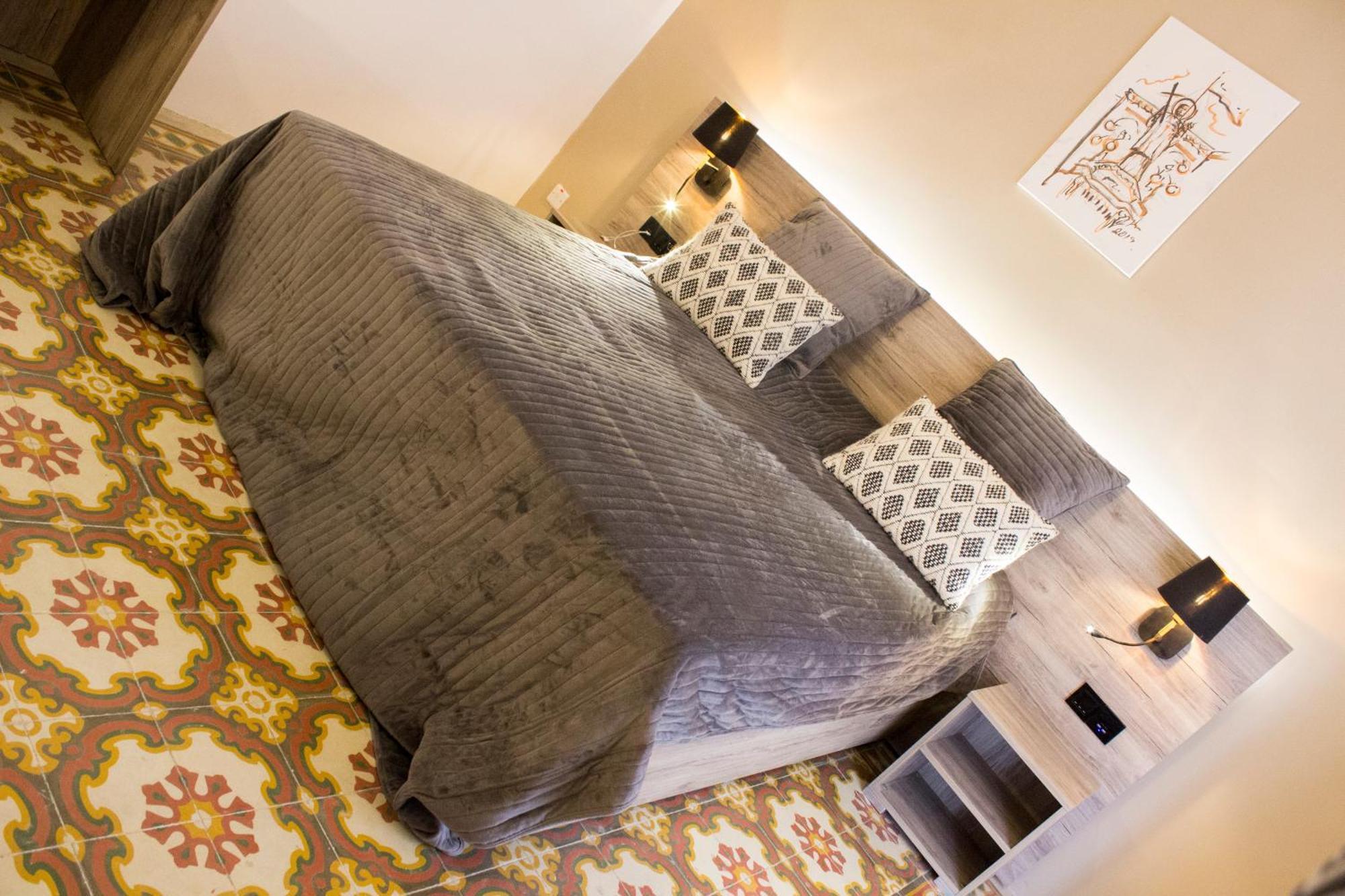 Budget Room 1 Floor Private Bathroom Ground Floor 비르구 외부 사진